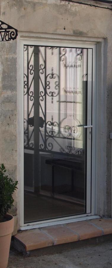 Apartamento Le 26 Nimes Exterior foto